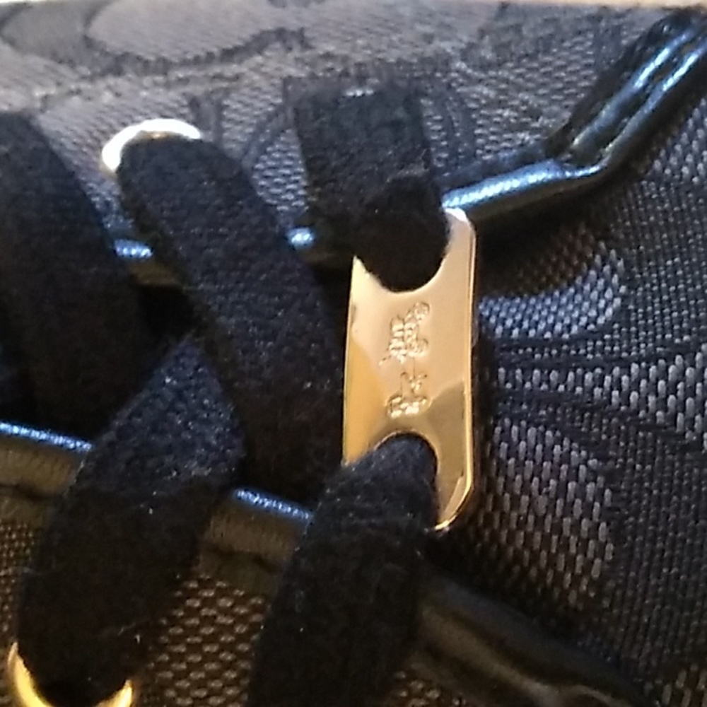 Coach "EMPIRE" Sneakers- True size Womans 7-7.5 (please read description-sizing) - Picture 5 of 17